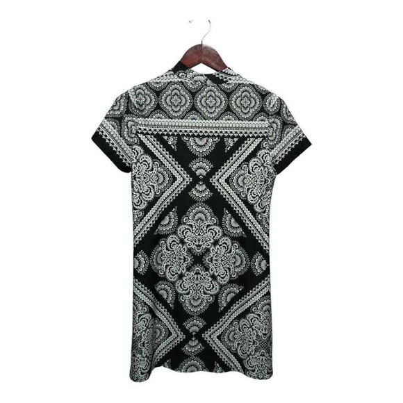 Short sleeve comfortable dress by Melissa Paige. Size Small - Picture 2 of 3